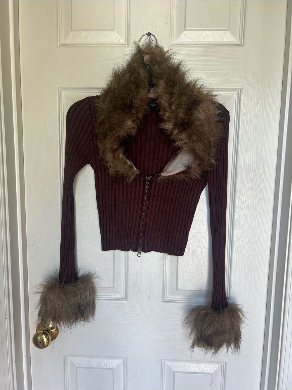 Faux Fur Trim Ribbed Zip-Up Cardigan